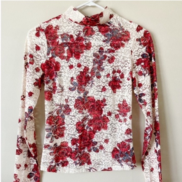 🆕 Zara floral lace top - Picture 5 of 9